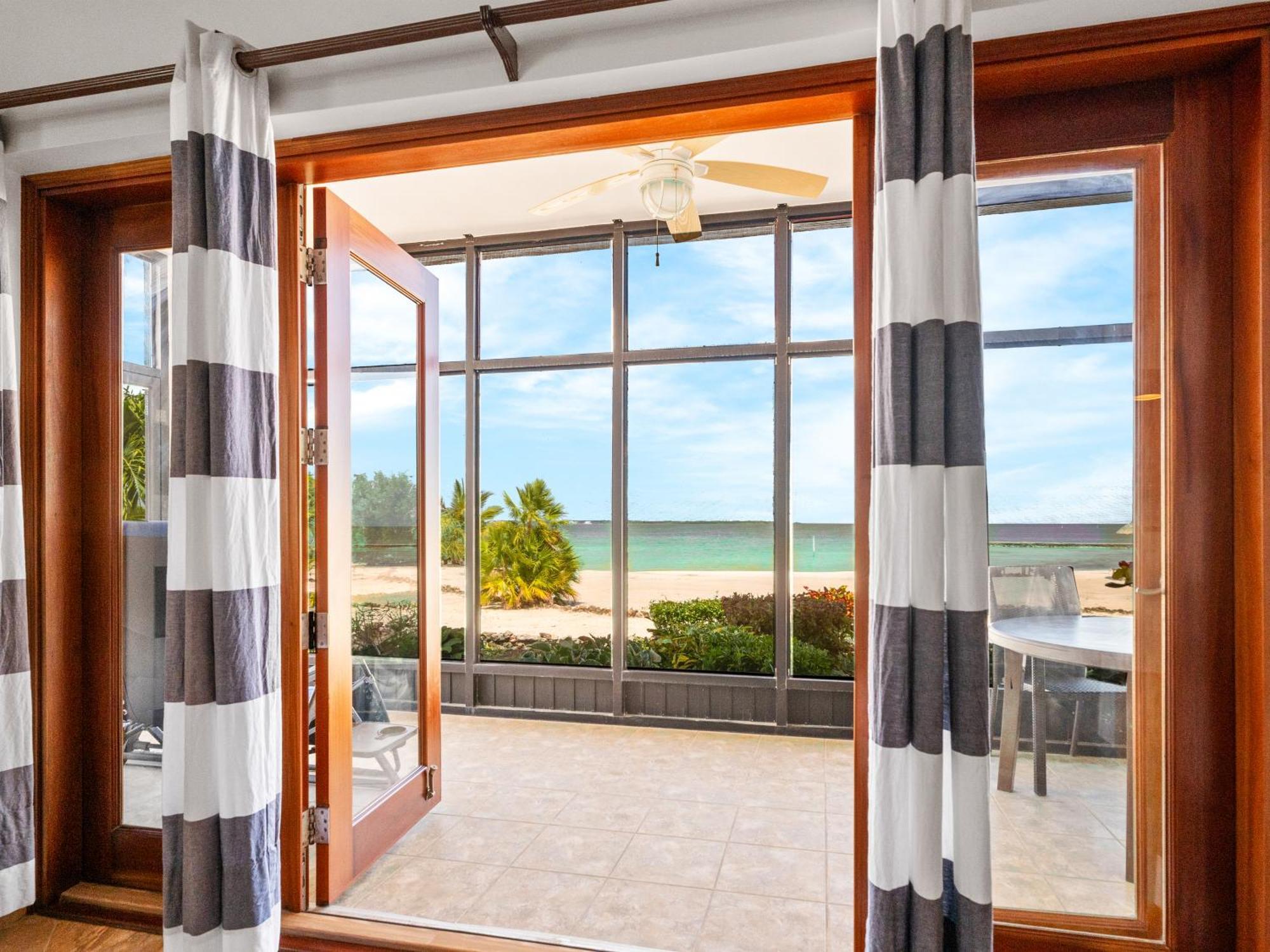 Orchid Bay Resort Коросаль Номер фото